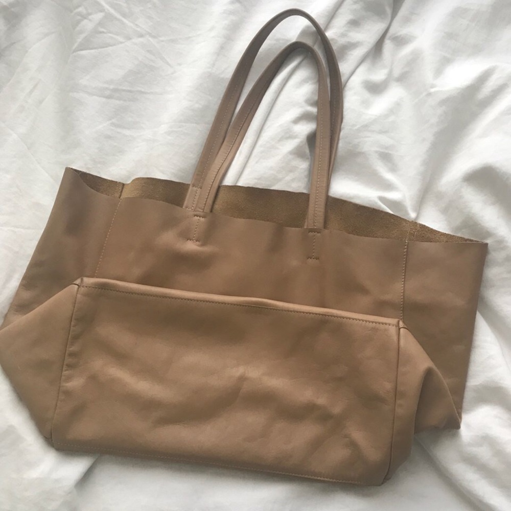 Cuyana Beige Tote